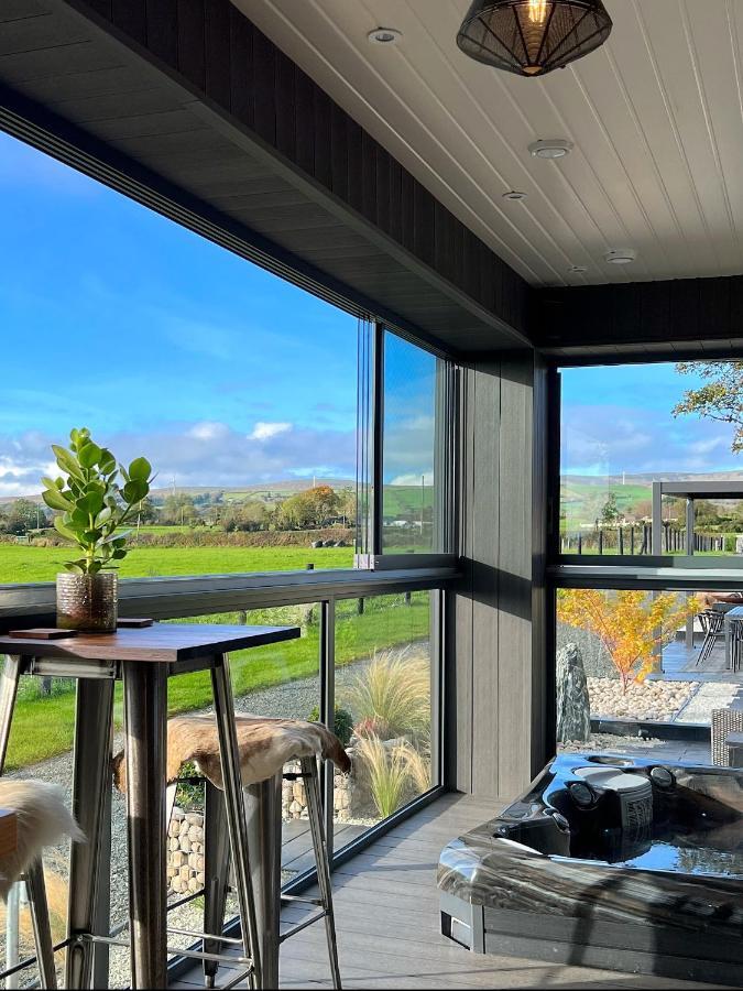 The Hideaway Retreat Villa โอมากห์ ภายนอก รูปภาพ